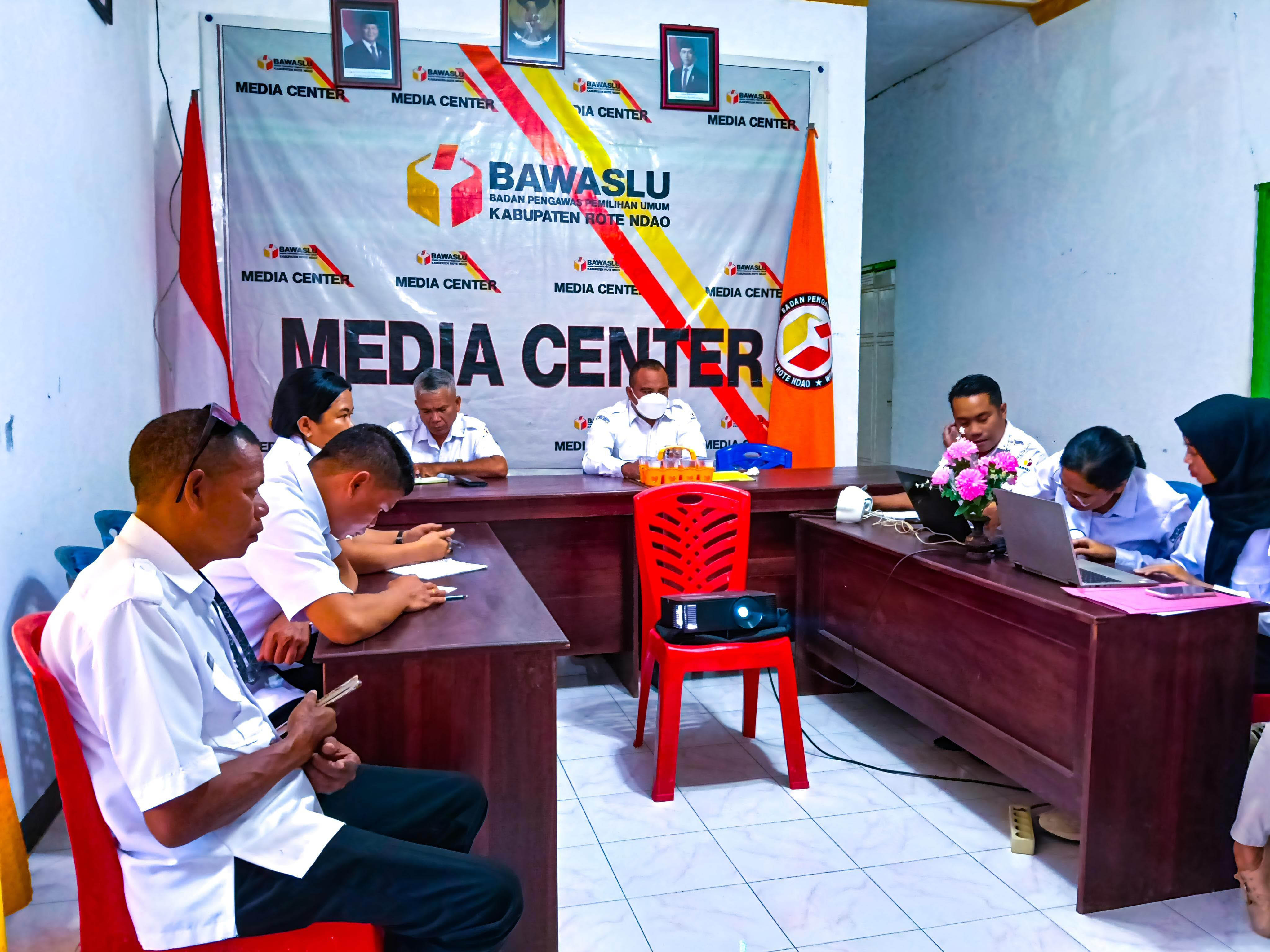Foto Rapat Rapat Koordinasi Penguatan Kapasitas Sumber Daya Manusia