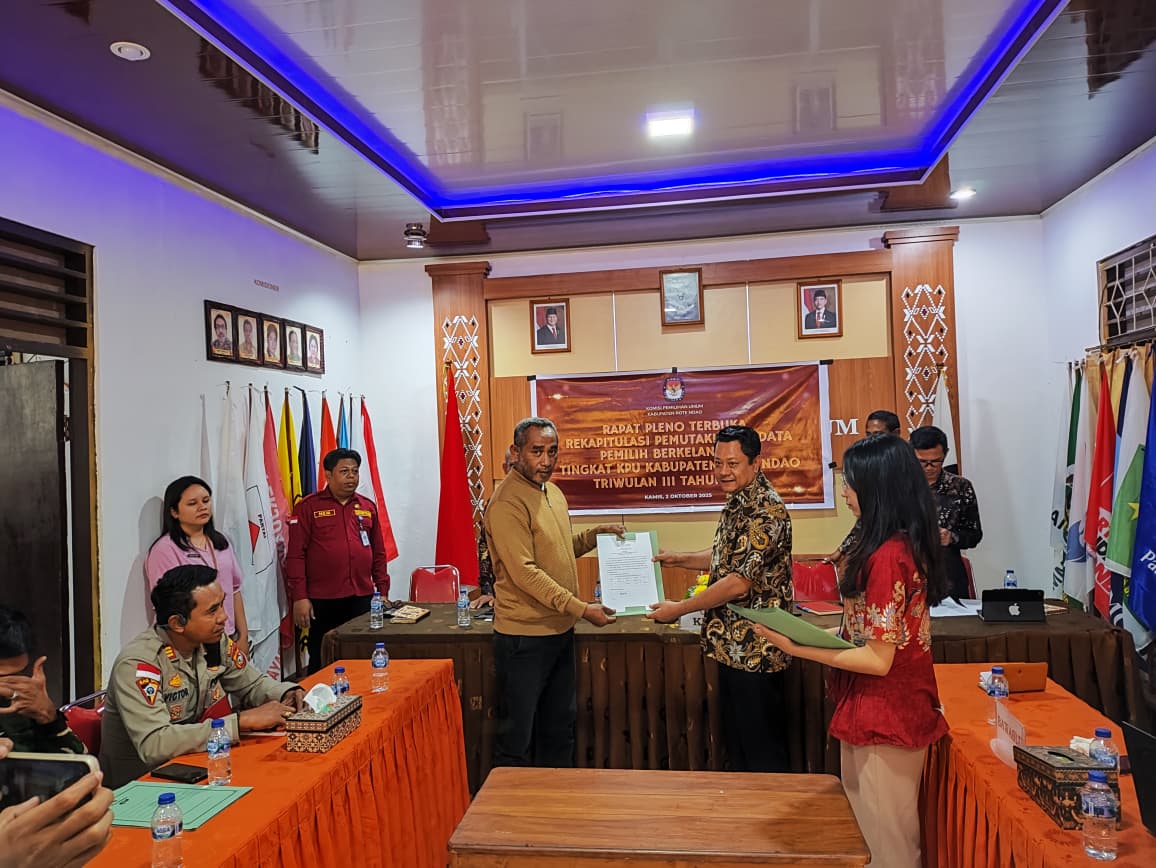 BAWASLU ROTE NDAO KAWAL PLENO TERBUKA PEMUTAKHIRAN DPB TRIWULAN III TAHUN 2025