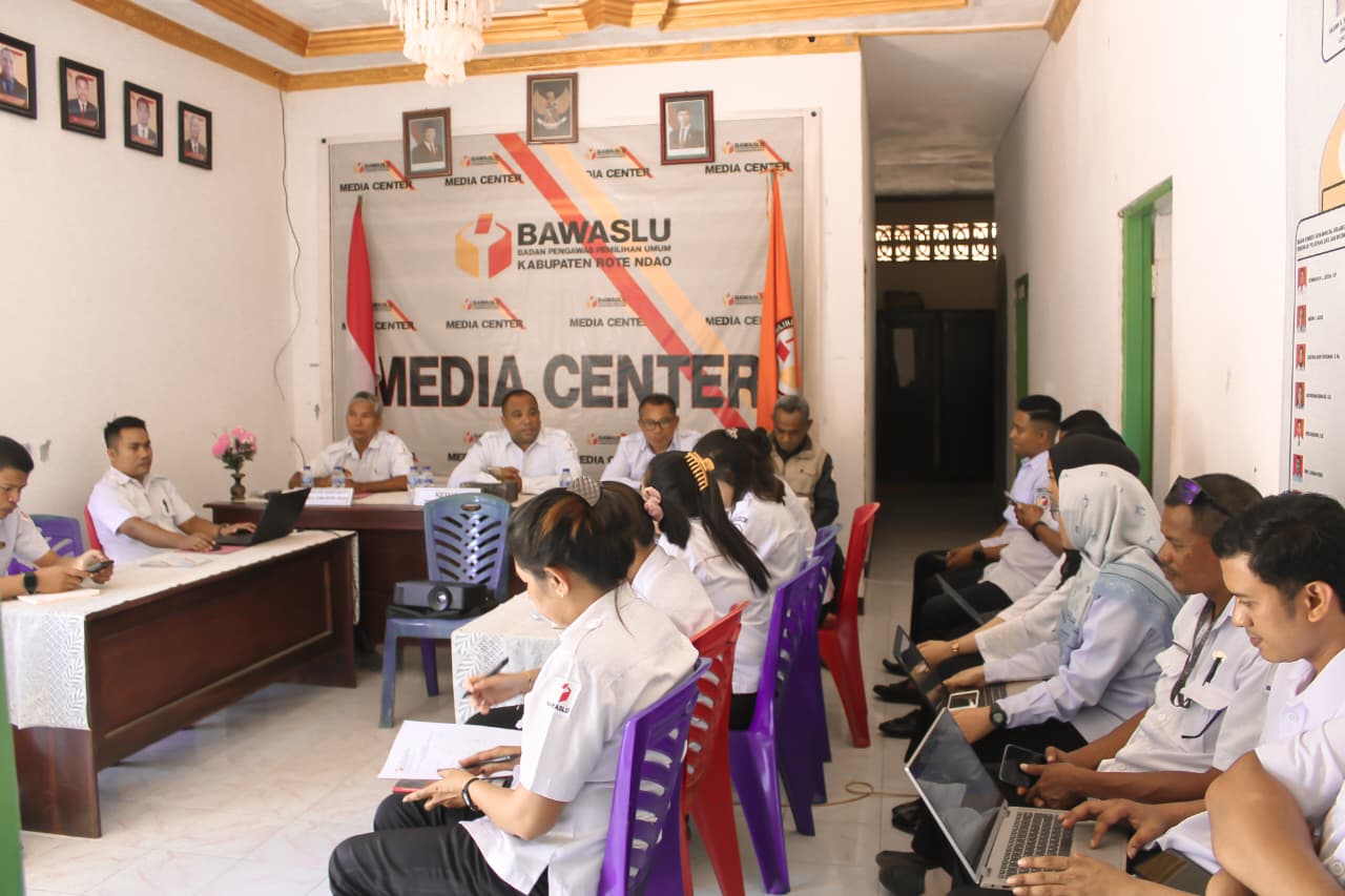 Foto Rapat Pembinaan dan Penguatan Kelembagaan (Rabu, 05/10/2025)